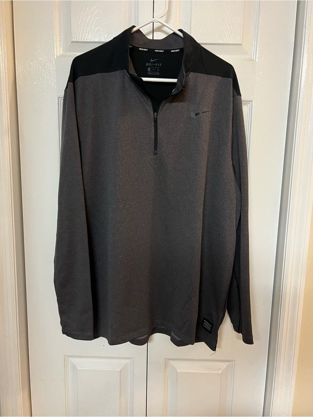 Nike Golf Dri Fit Men’s Gray Black Half Zip Lightweight Sweatshirt